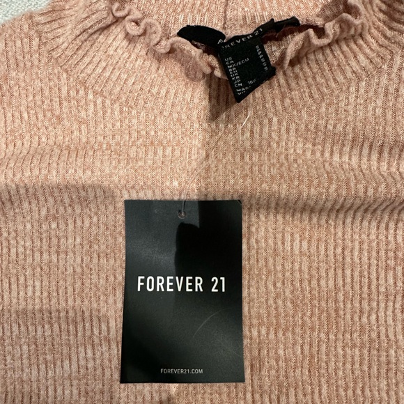 Light pink forever 21 turtle neck top - Picture 3 of 3